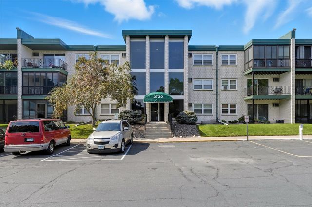 2720 Dale Street N C208, Roseville, MN 55113