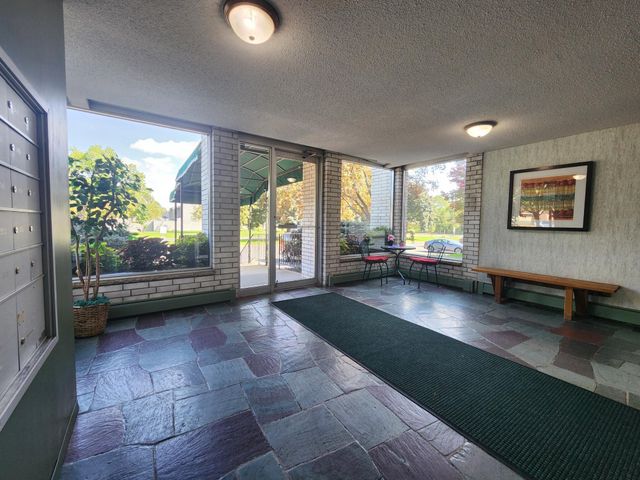 2720 Dale Street N C208, Roseville, MN 55113