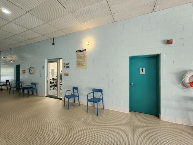 2720 Dale Street N C208, Roseville, MN 55113