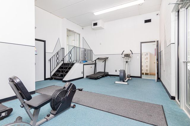 2720 Dale Street N C208, Roseville, MN 55113