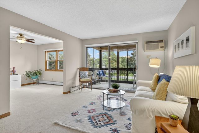 2720 Dale Street N C208, Roseville, MN 55113