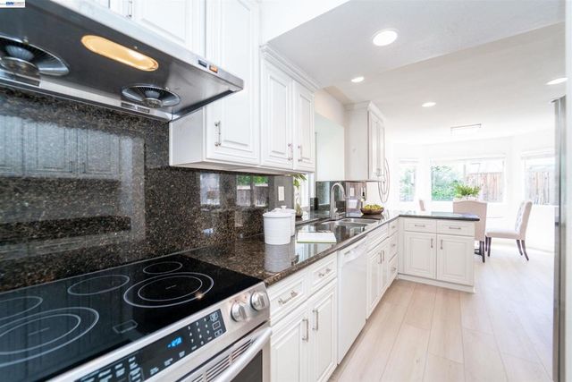 6156 Corte Padre, Pleasanton, CA 94566