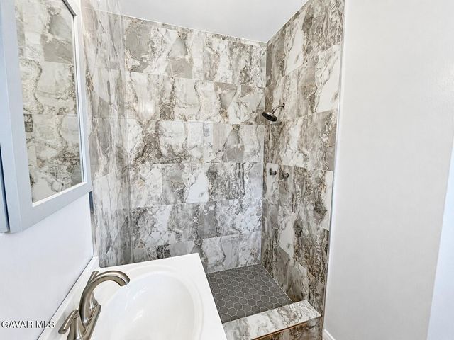 7509 Sunnybrae Avenue, Winnetka, CA 91306