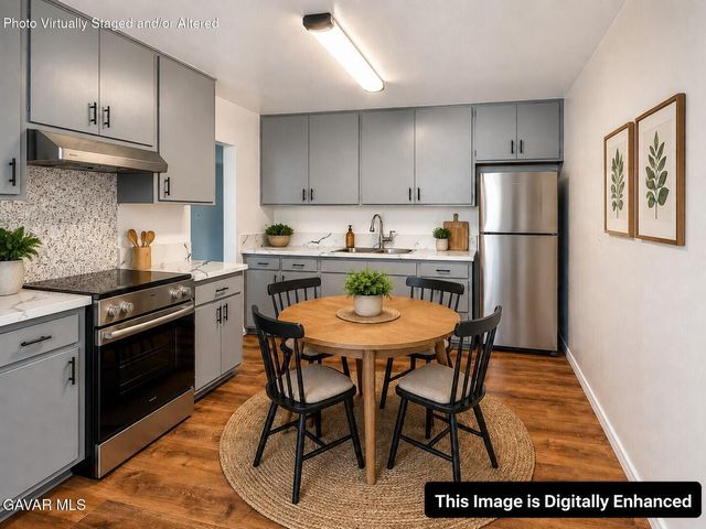 7509 Sunnybrae Avenue, Winnetka, CA 91306