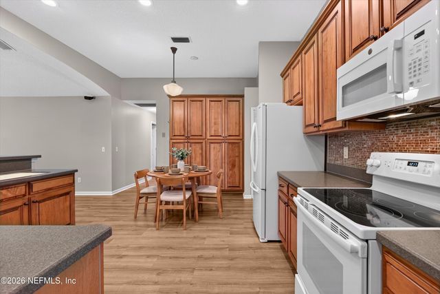 1955 GUARDED Way, Fleming Island, FL 32003