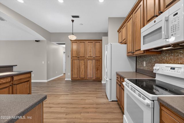 1955 GUARDED Way, Fleming Island, FL 32003