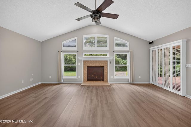 1955 GUARDED Way, Fleming Island, FL 32003