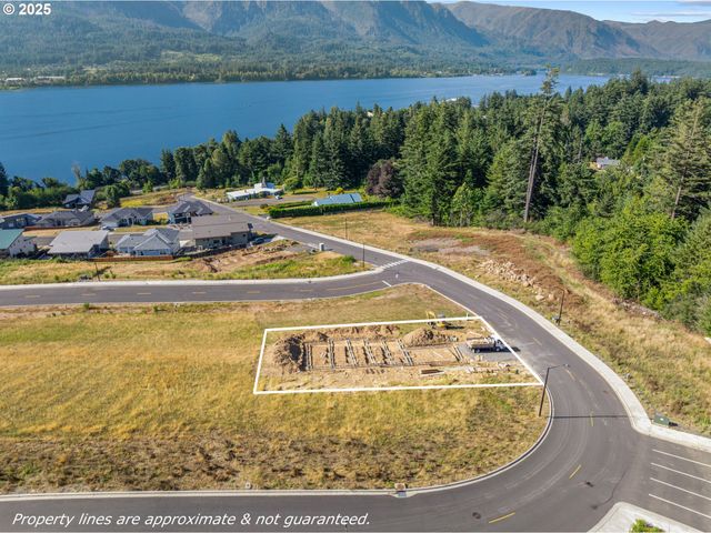 404 Ne LUTHERAN CHURCH Rd, Stevenson, WA 98648