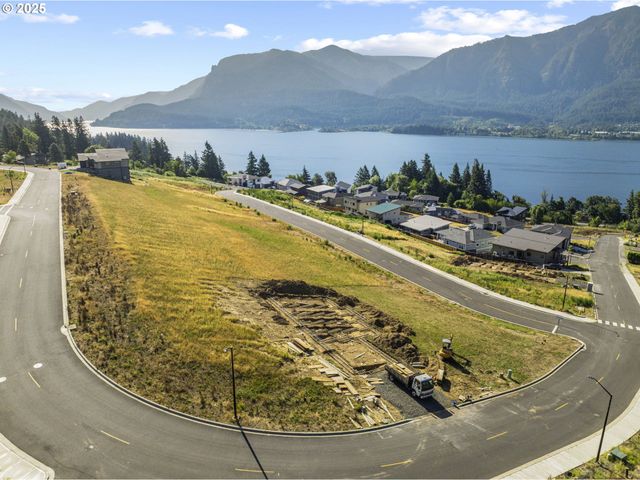 404 Ne LUTHERAN CHURCH Rd, Stevenson, WA 98648