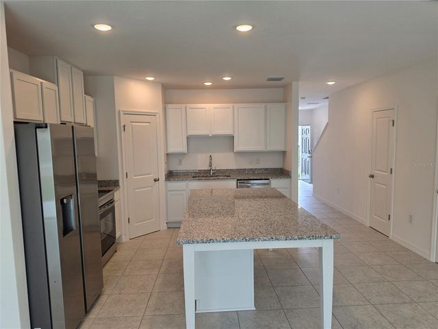 3600 SUMMIT VIEW WAY, Lakeland, FL 33803