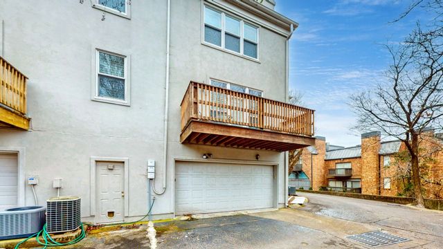 3423 Golf Club Ln, Nashville, TN 37215