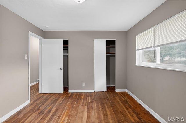 2443 Caverhill Drive, St Louis, MO 63136