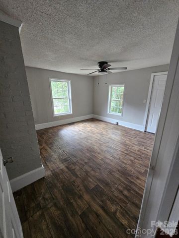 152 Winecoff Avenue NW, Concord, NC 28025