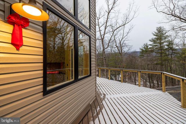 67 KNIGHT DR, Basye, VA 22810