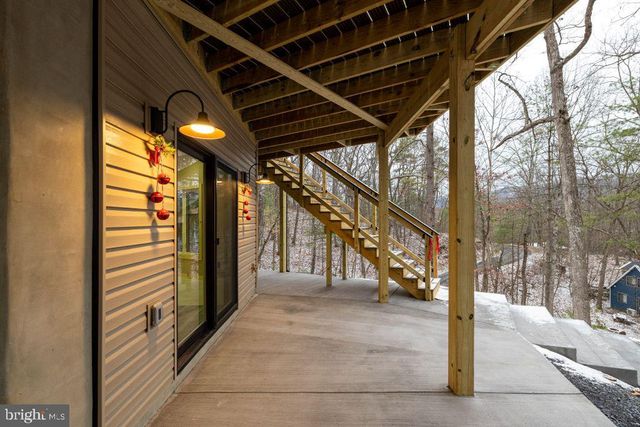 67 KNIGHT DR, Basye, VA 22810