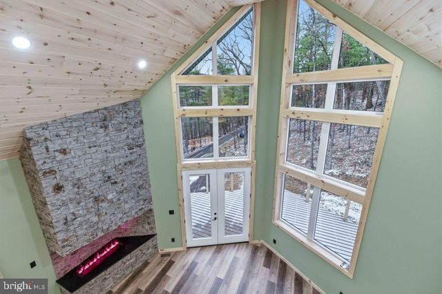 67 KNIGHT DR, Basye, VA 22810