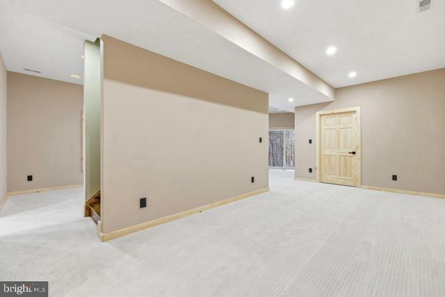 67 KNIGHT DR, Basye, VA 22810