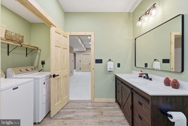 67 KNIGHT DR, Basye, VA 22810