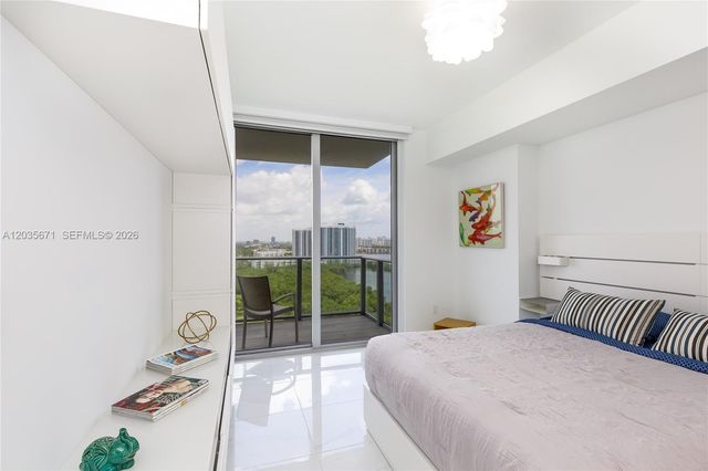 16385 Biscayne Boulevard 1805, North Miami Beach, FL 33160