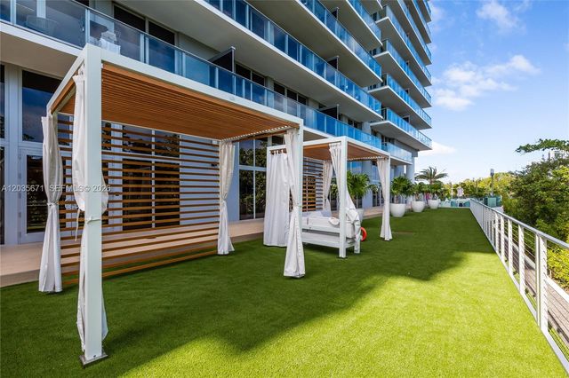 16385 Biscayne Boulevard 1805, North Miami Beach, FL 33160