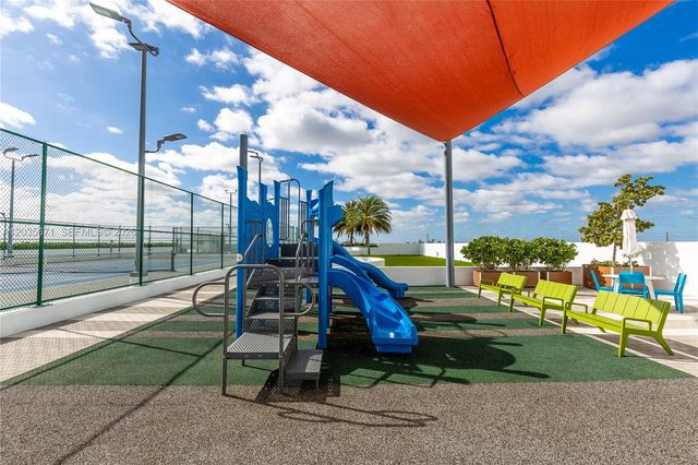 16385 Biscayne Boulevard 1805, North Miami Beach, FL 33160