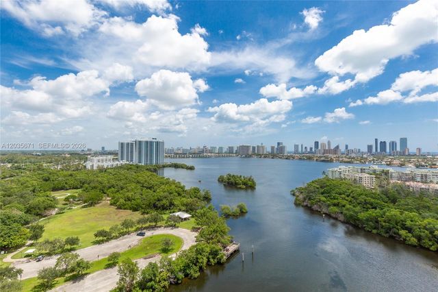 16385 Biscayne Boulevard 1805, North Miami Beach, FL 33160