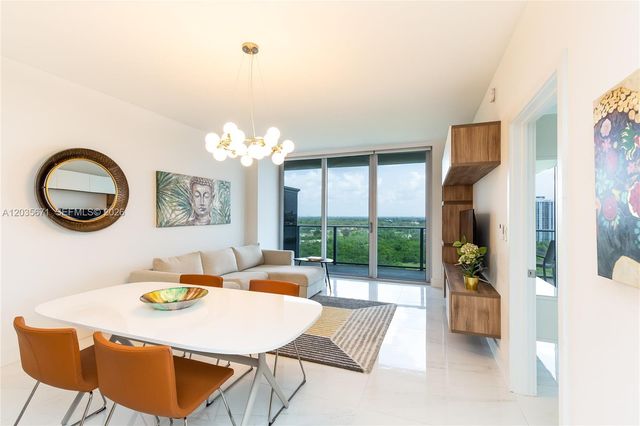16385 Biscayne Boulevard 1805, North Miami Beach, FL 33160