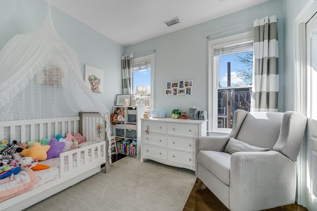 720 E 8th St 2, Boston, MA 02127