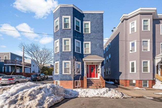 720 E 8th St 2, Boston, MA 02127