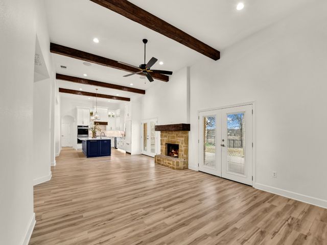 525 S Sugartree Drive, Lipan, TX 76462