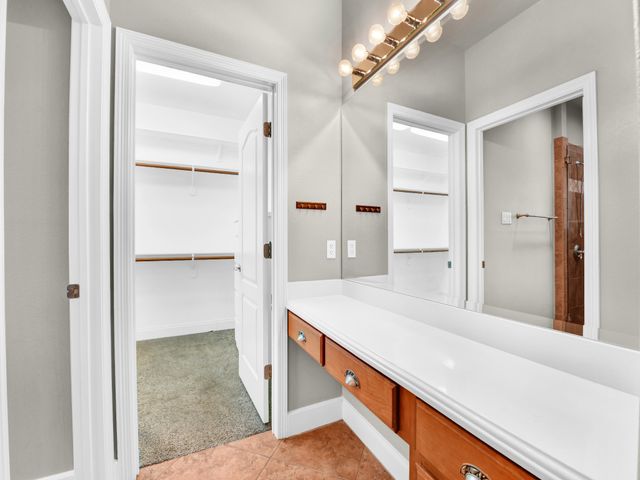 525 S Sugartree Drive, Lipan, TX 76462