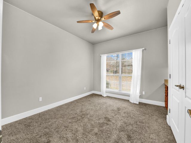 525 S Sugartree Drive, Lipan, TX 76462