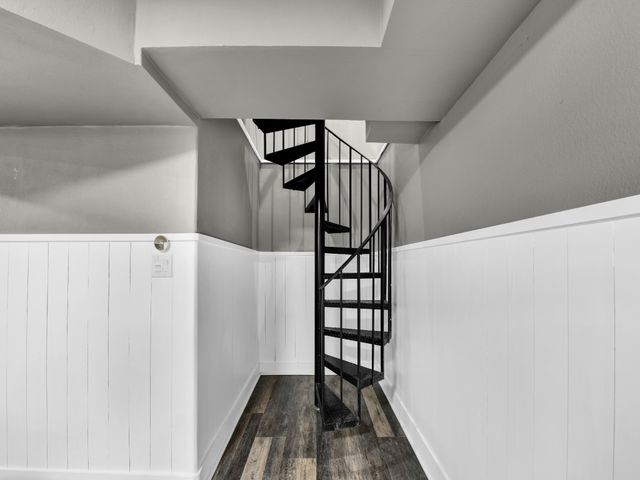 525 S Sugartree Drive, Lipan, TX 76462