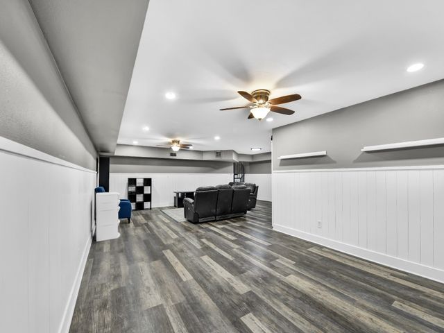 525 S Sugartree Drive, Lipan, TX 76462