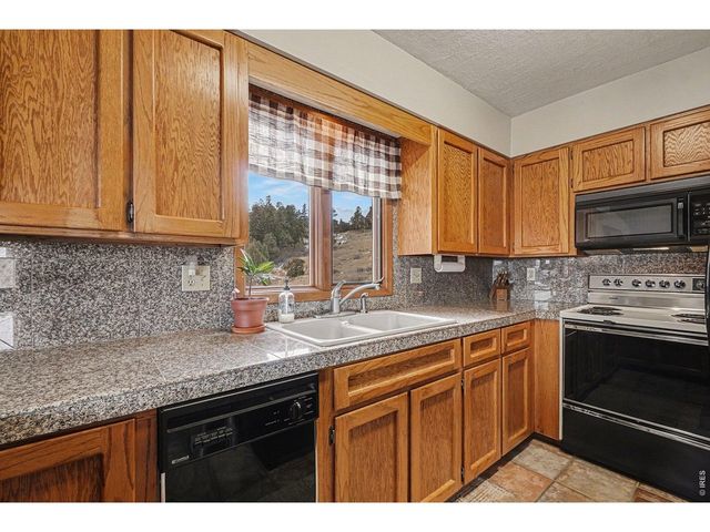 192 Culebra Dr, Livermore, CO 80536