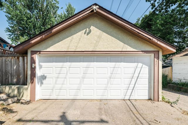 4037 Elliot Avenue, Minneapolis, MN 55407