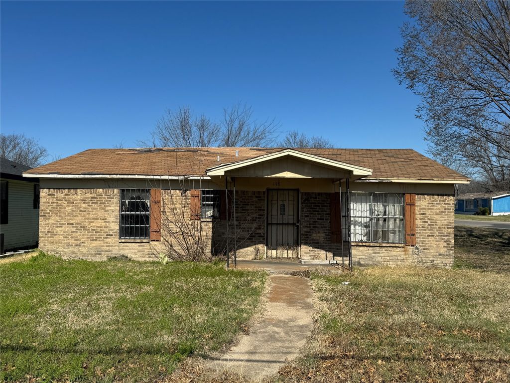 1118 E 13th Avenue, Corsicana, TX 75110
