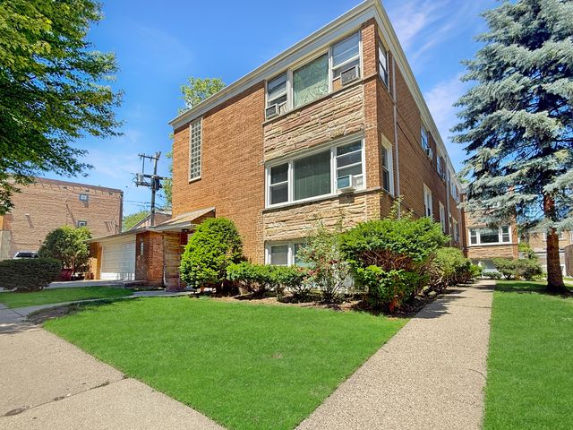 4850 Wright Terrace 2A, Skokie, IL 60077