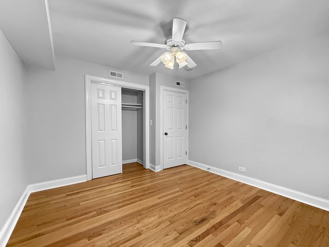 4850 Wright Terrace 2A, Skokie, IL 60077