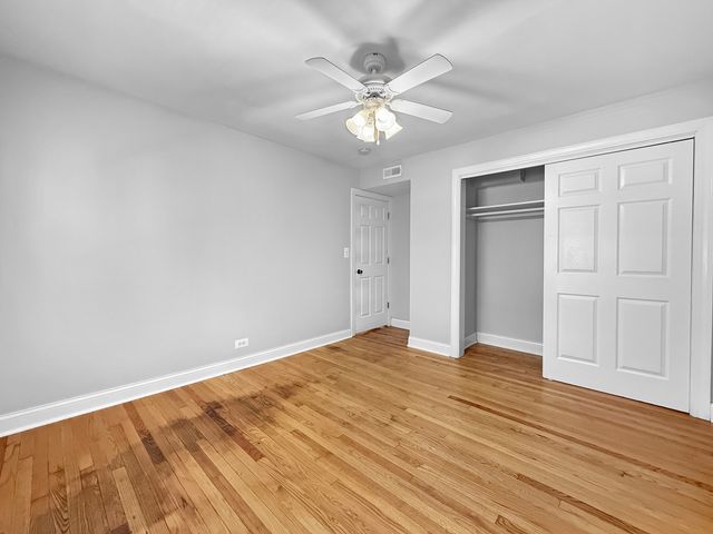 4850 Wright Terrace 2A, Skokie, IL 60077