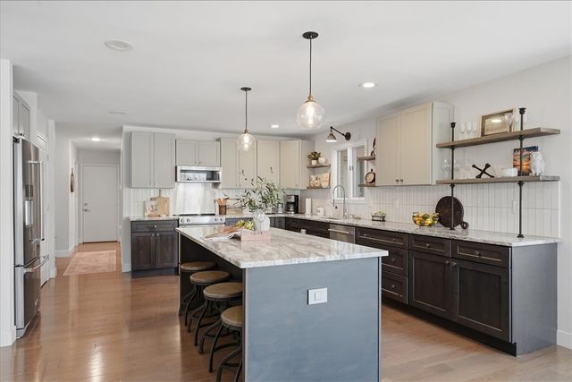 240 Stonehaven Way, Seneca, SC 29678