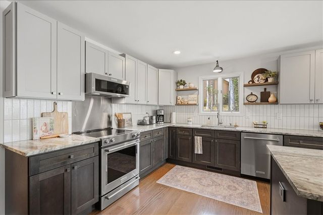240 Stonehaven Way, Seneca, SC 29678