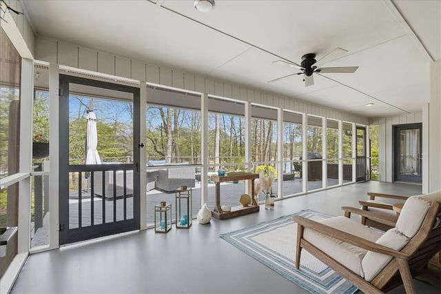 240 Stonehaven Way, Seneca, SC 29678