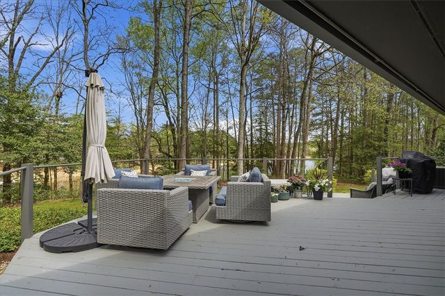 240 Stonehaven Way, Seneca, SC 29678
