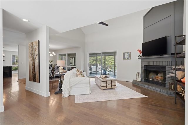 240 Stonehaven Way, Seneca, SC 29678