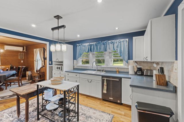 6774 Mount Moriah Road, Nineveh, IN 46164