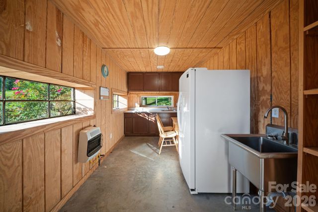1372 & 1370 Barnardsville Highway, Barnardsville, NC 28709
