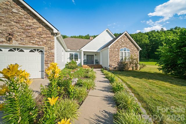 1372 & 1370 Barnardsville Highway, Barnardsville, NC 28709