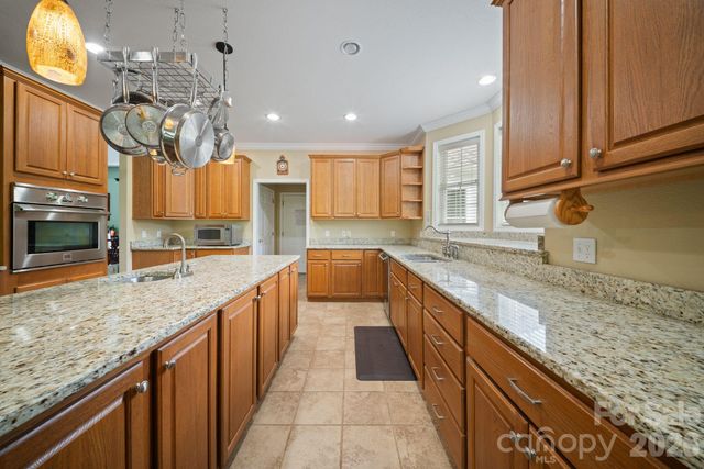 1372 & 1370 Barnardsville Highway, Barnardsville, NC 28709
