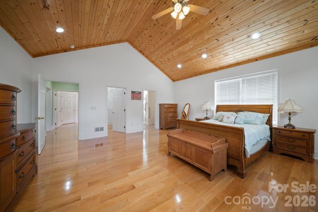 1372 & 1370 Barnardsville Highway, Barnardsville, NC 28709